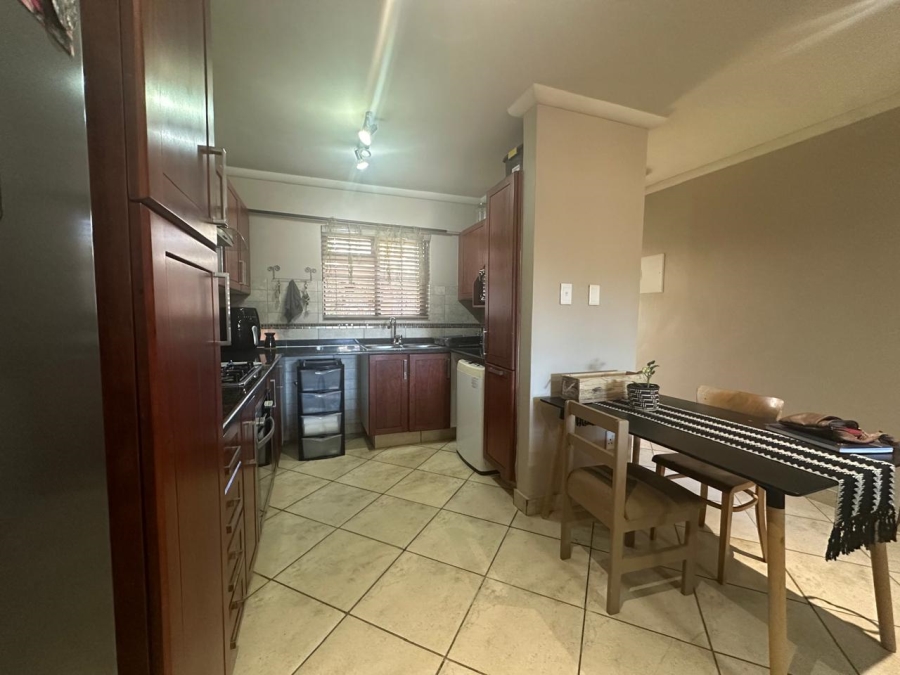 To Let 2 Bedroom Property for Rent in Waterval East North West